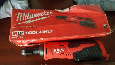 MILWAUKEE M12 RATCHET 1/4