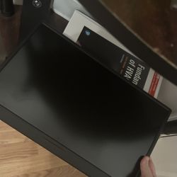 Portable Monitor And Xbox One 