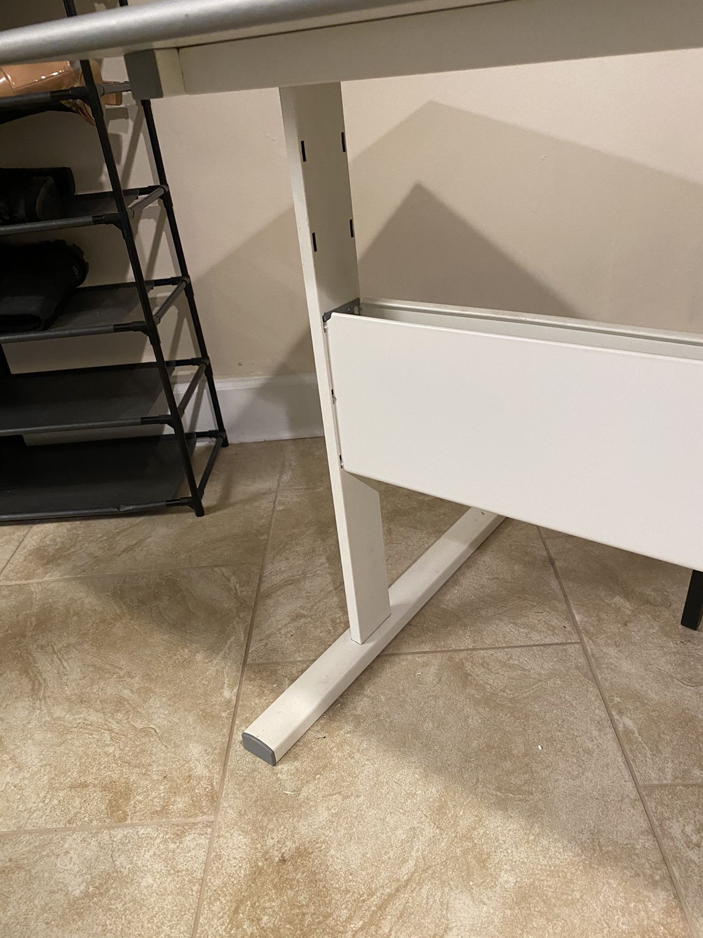 White Desk