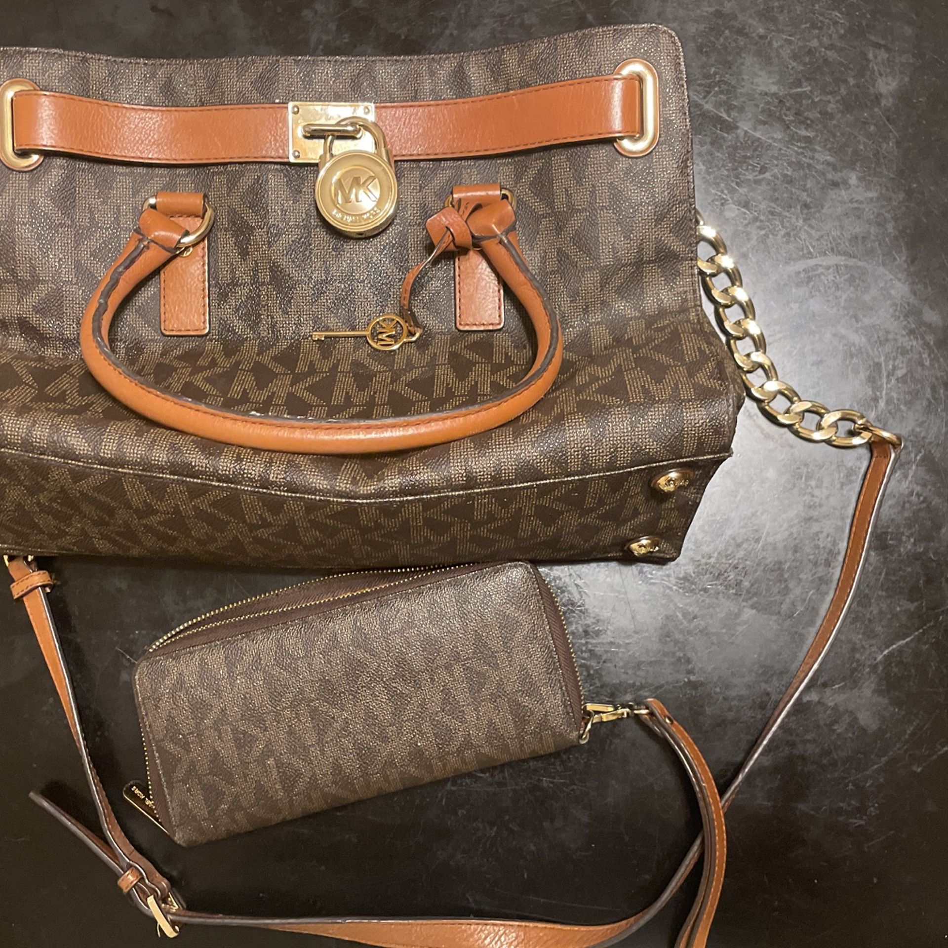 MICHAEL KORS HAMILTON MEDIUM SATCHEL KEY LOCK SHOULDER BAG