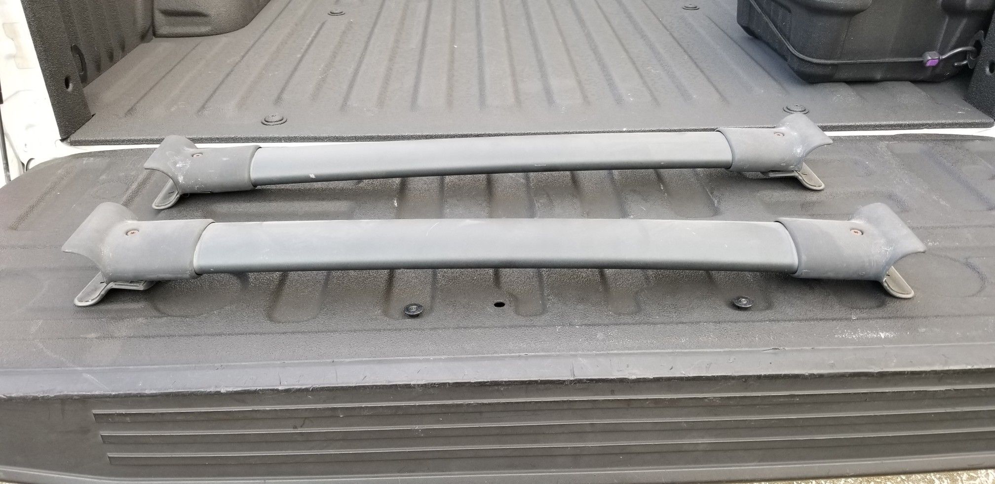 Nissan XTerra roof rack cross bars