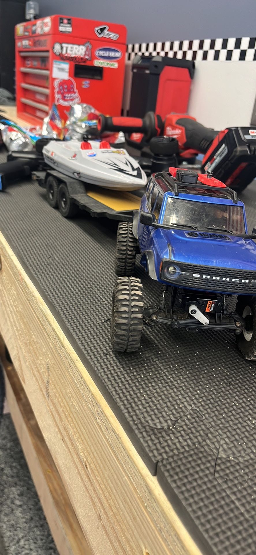 Scx 24 With Trailer And Boat