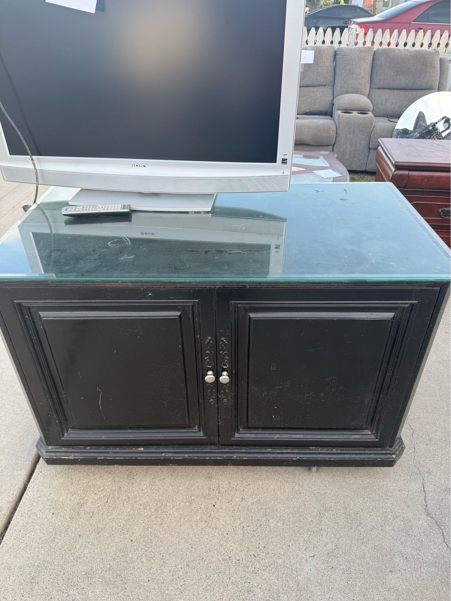Tv stand