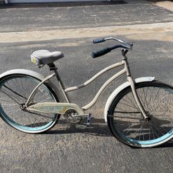 Huffy beach cruiser