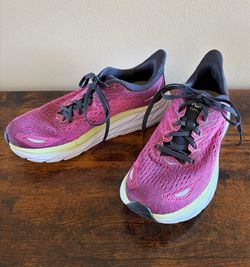 Women’s Hoka Size 7.5