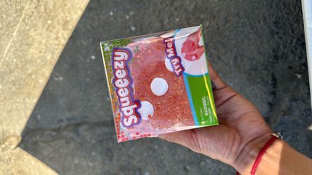 Squeezy dice glitter