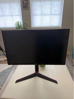 LG 27GL83A 27 Inch UltraGear™ QHD 1440P IPS 1ms Gaming Monitor with G-Sync® Compatibility