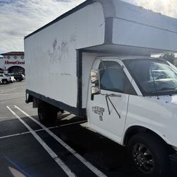 2005 gmc box truck
