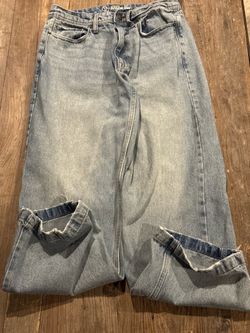 Original Use Light Wash Distressed Jeans
