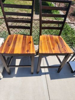 Set of 2 high wood chairs