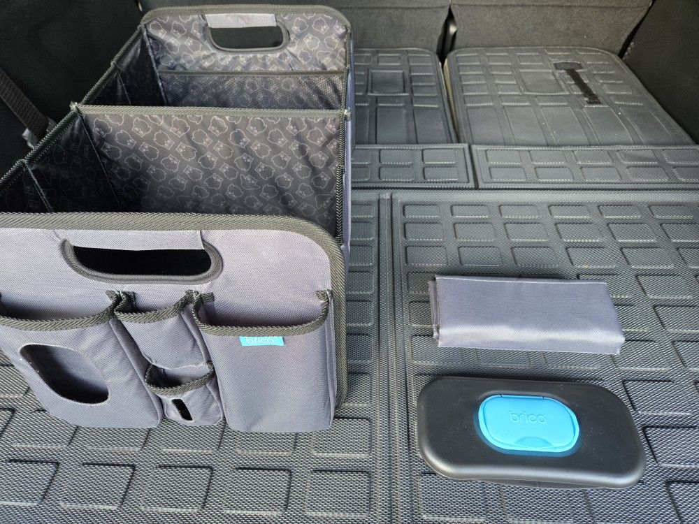 Brica large trunk organizer with multiple pockets