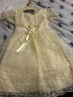 Light yellow dress