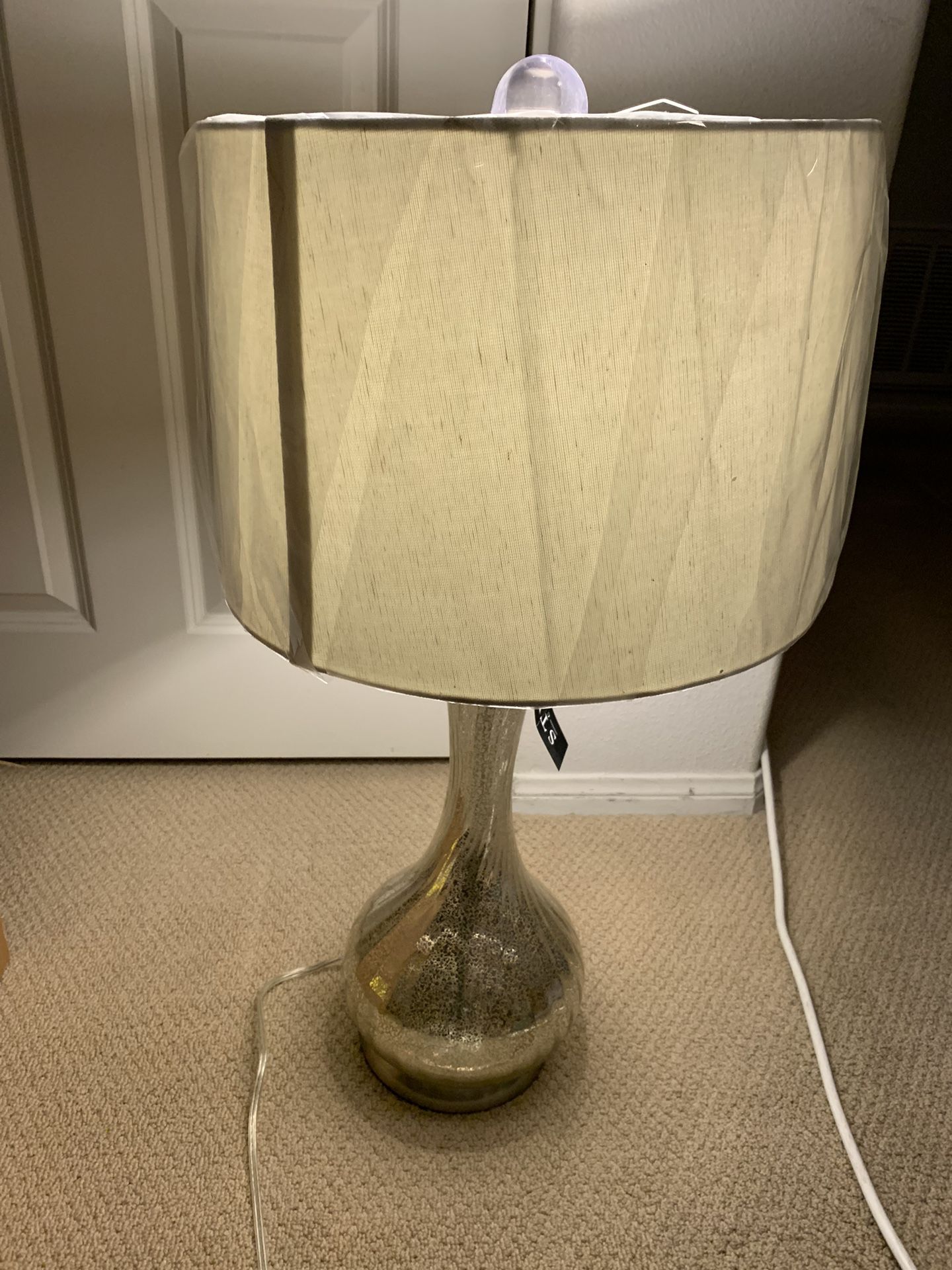 MEETUP 91326. DESK TOP LAMP BRAND NEW