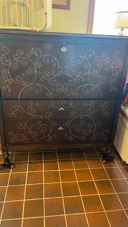 Estate sale happening now