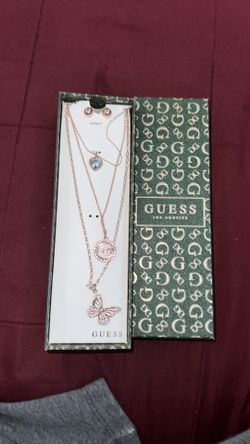Guess Necklace and Earrings Gift Set
