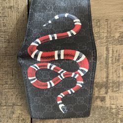 Gucci Kingsnake Wallet GG Supreme New Without Box Been Sitting In Drawer