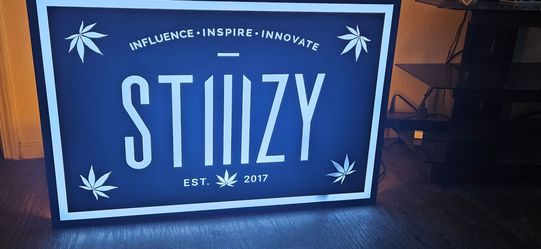 STIIIZY sign
