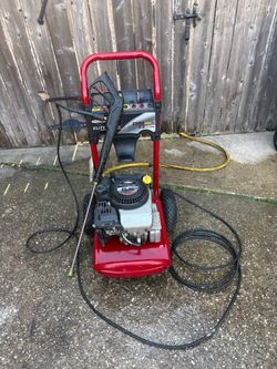 Briggs & Stratton 2550 PSI Pressure Washer