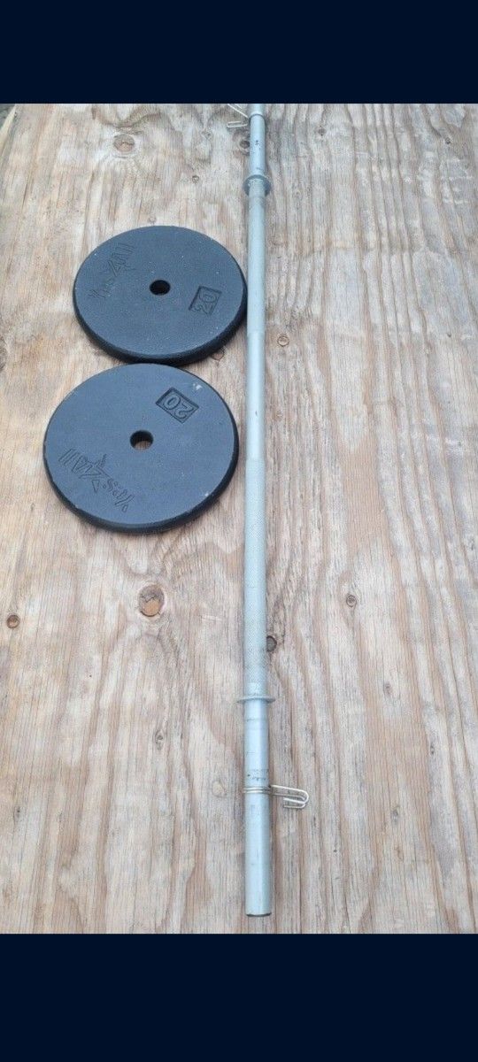 straight bar n weights 💪