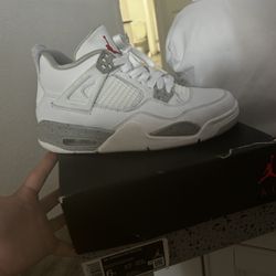 Air Jordan 4 Retro
