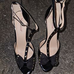 Womans High Heels New Size 9