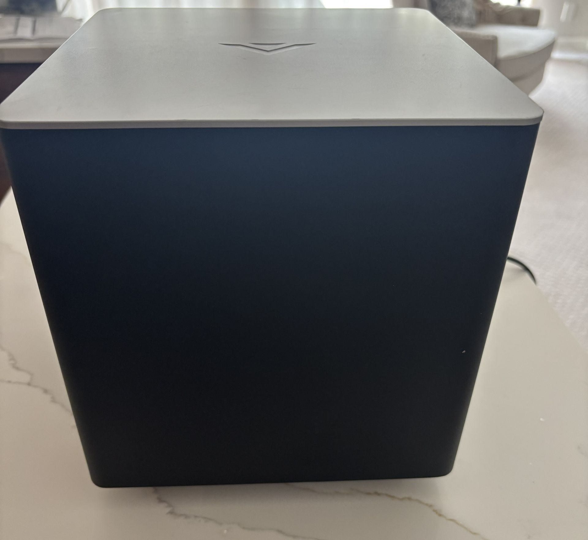 VIZO SUBWOOFER