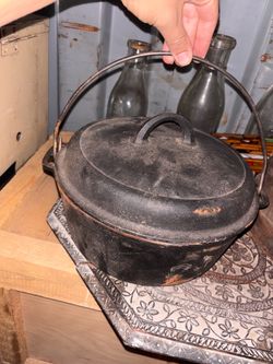 Cast Iron Dutch Oven with Lid and Handle