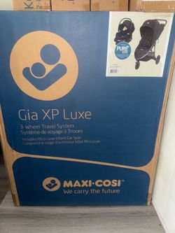 Maxi -Cosi Gia XP luxe 3 wheel travel system