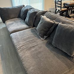 Modular Living Spaces Couch With Ottoman