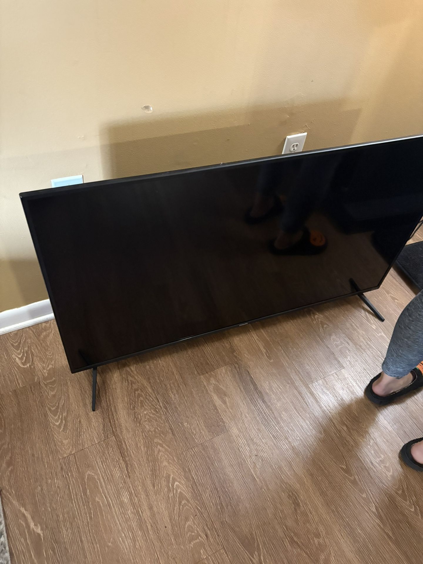 50 Inch Phillips Roku Tv 