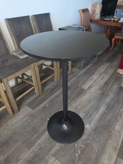 Bar Table