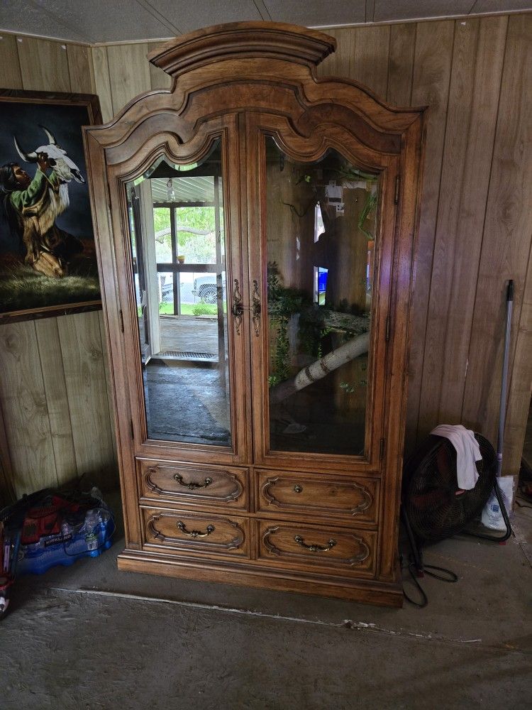 Chinese Credenza Made As Terranium