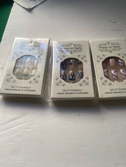 Press on nails