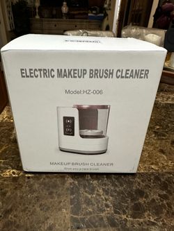 Electric makeup brush cleaner