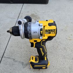 Dewalt 20v Hammer Drill Brushless XR 3speed Brand New 