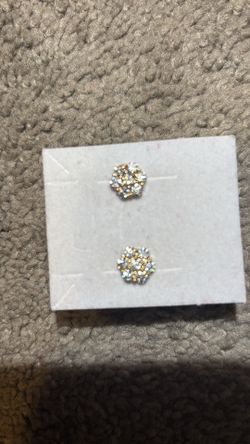 Moissanite cluster earring