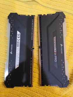 CORSAIR DDR4 RAM STICKS