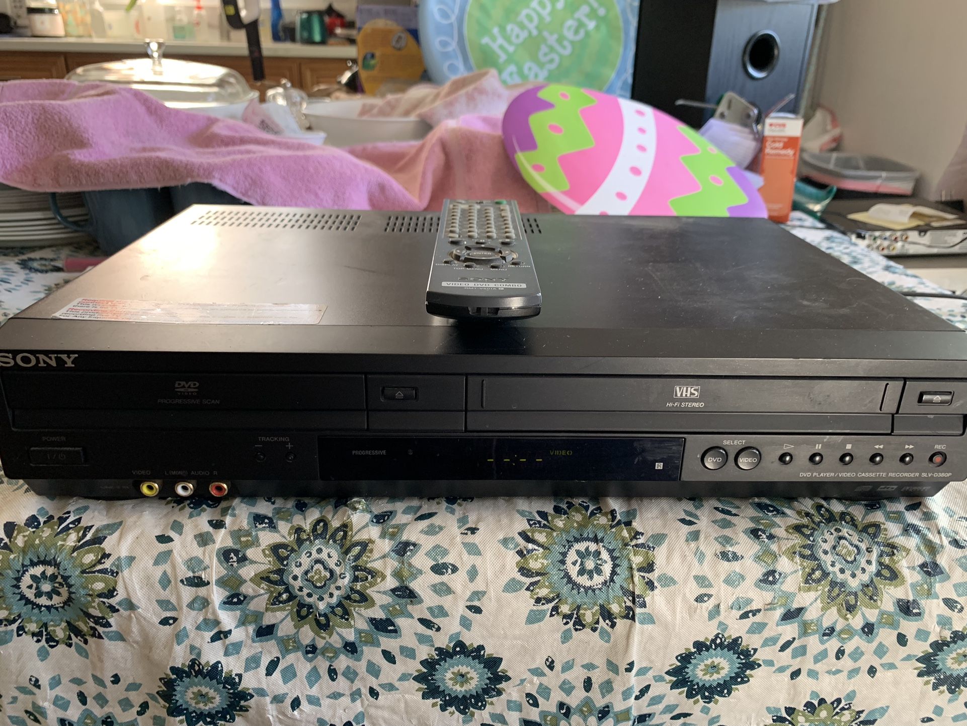 Sony DVD/VCR Comb With Remote