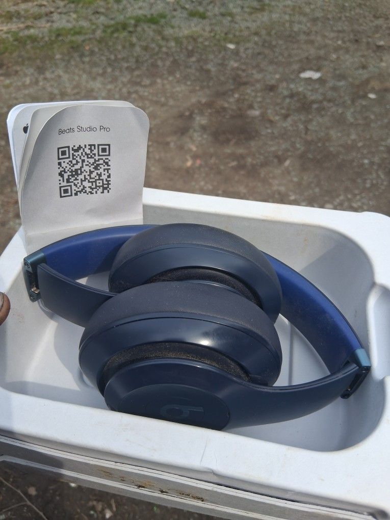 Beats Studio Pro