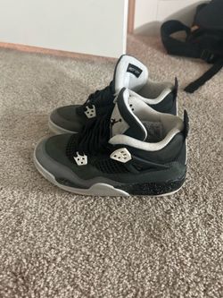 Jordan 4s