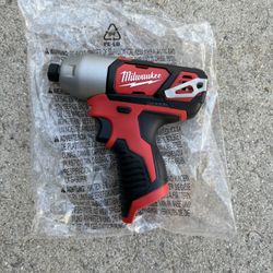 Milwaukee M-12 1/4 Hex Impact Driver Tool Only
