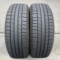 2 Michelin Tires 225/65/17