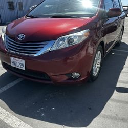 2016 Toyota Sienna