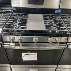 GE 30’ Gas Range 