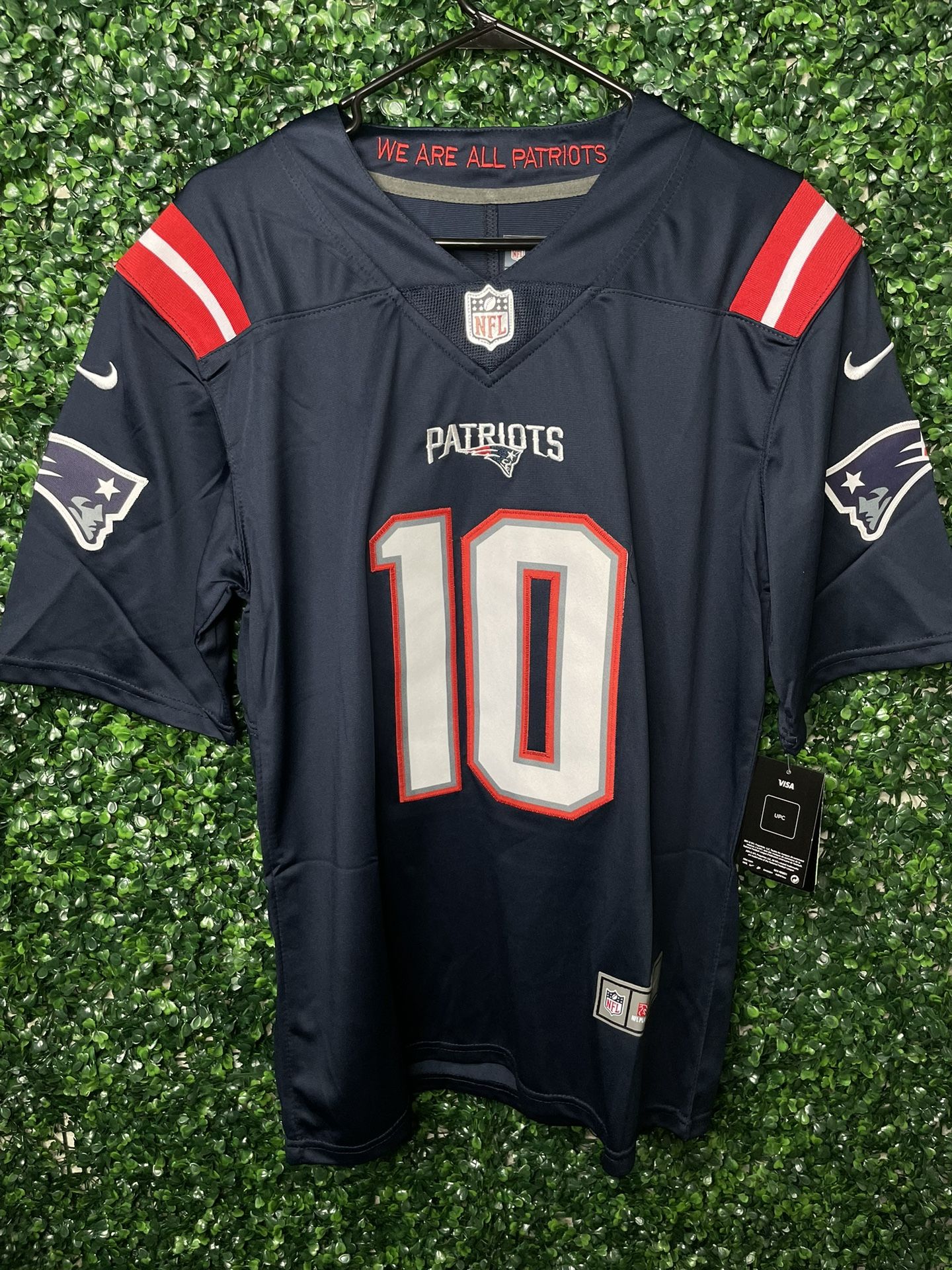 PATRIOTS JONES #10 jersey size Small & 3xl