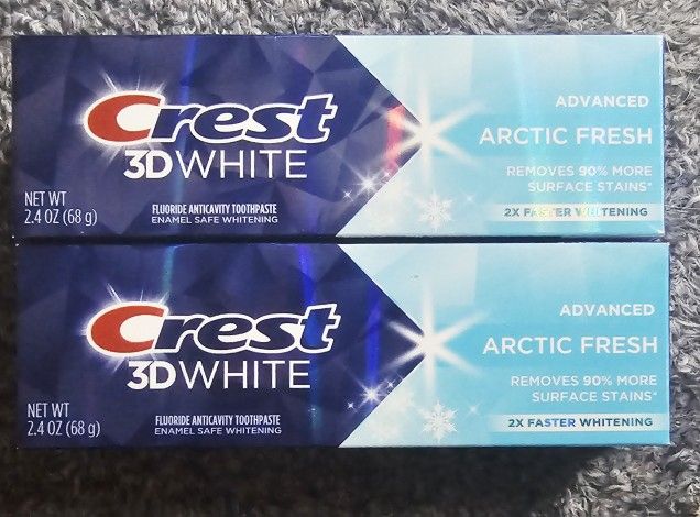 (2) Crest 3D White Artic Fresh Toothpastes