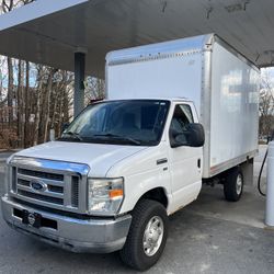 2010 Ford E-350