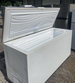 30 ft.³ chest deep freezer delivery available or pick up