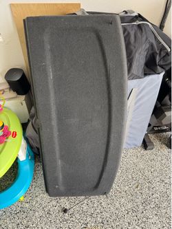 Volkswagen Golf rear hatch Cargo Cover (2012)
