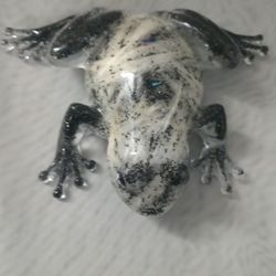 Handmade Epoxy Resin Art Frog White And Black